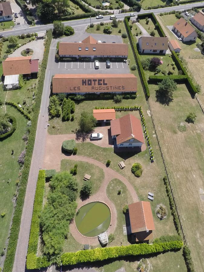 Residence Andre Канів Екстер'єр фото